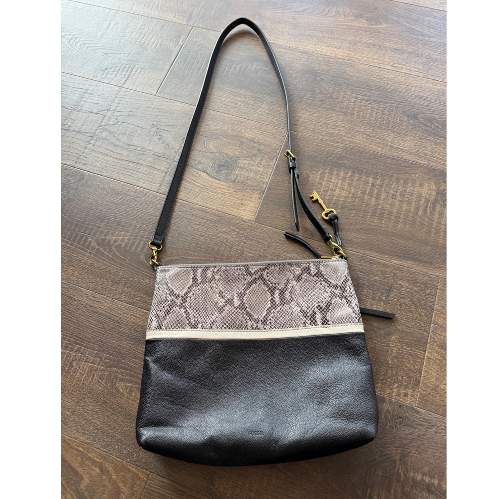 Fossil Crossbody‎ Bag Snakeskin Embossed Leather Key Accent Purse
